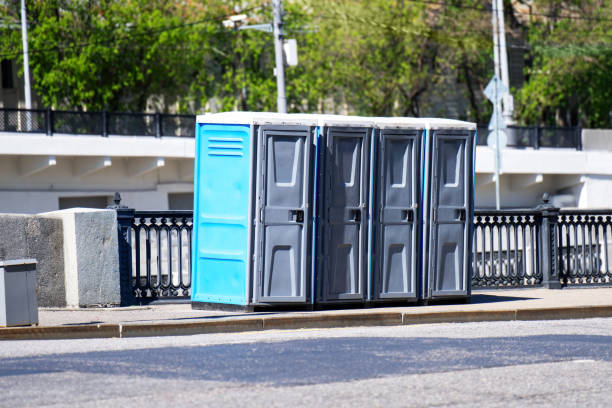 Porta potty delivery and setup in Valley Park, MO